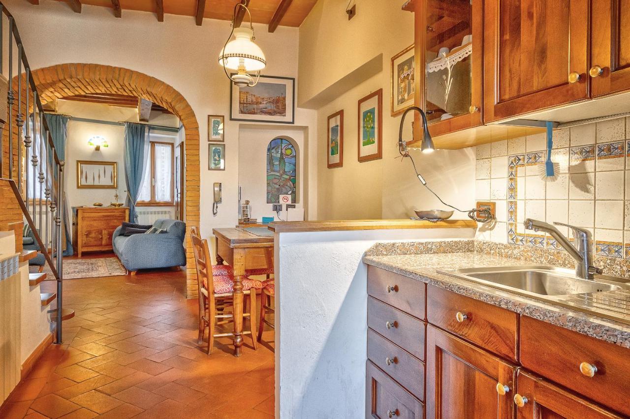 Renaissance Apartment Pienza Bagian luar foto
